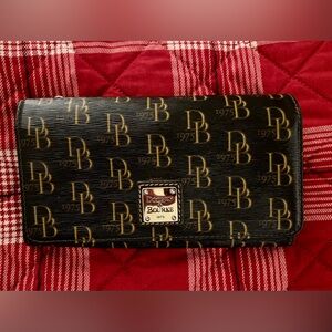 Dooney & Bourke Brown and Gold Logo Crossbody Adjustable Wallet/Clutch. Gold DB.